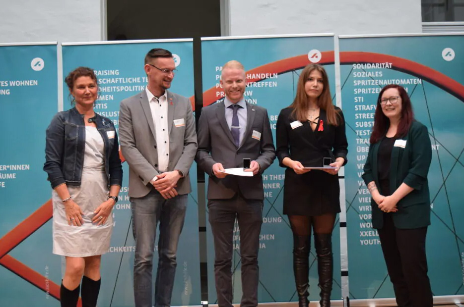 Ehrenamtspreis „merk|würdig“ für Christian Hillen und Joél und Merét Brandt Ehrenamtspreis „merk|würdig“ für Christian Hillen und Joél und Merét Brandt